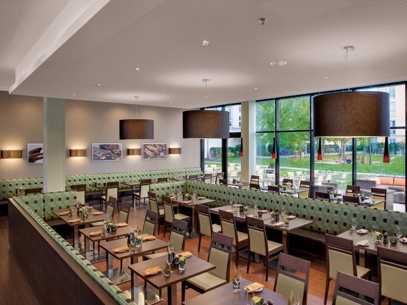 By Marriott East 4* München