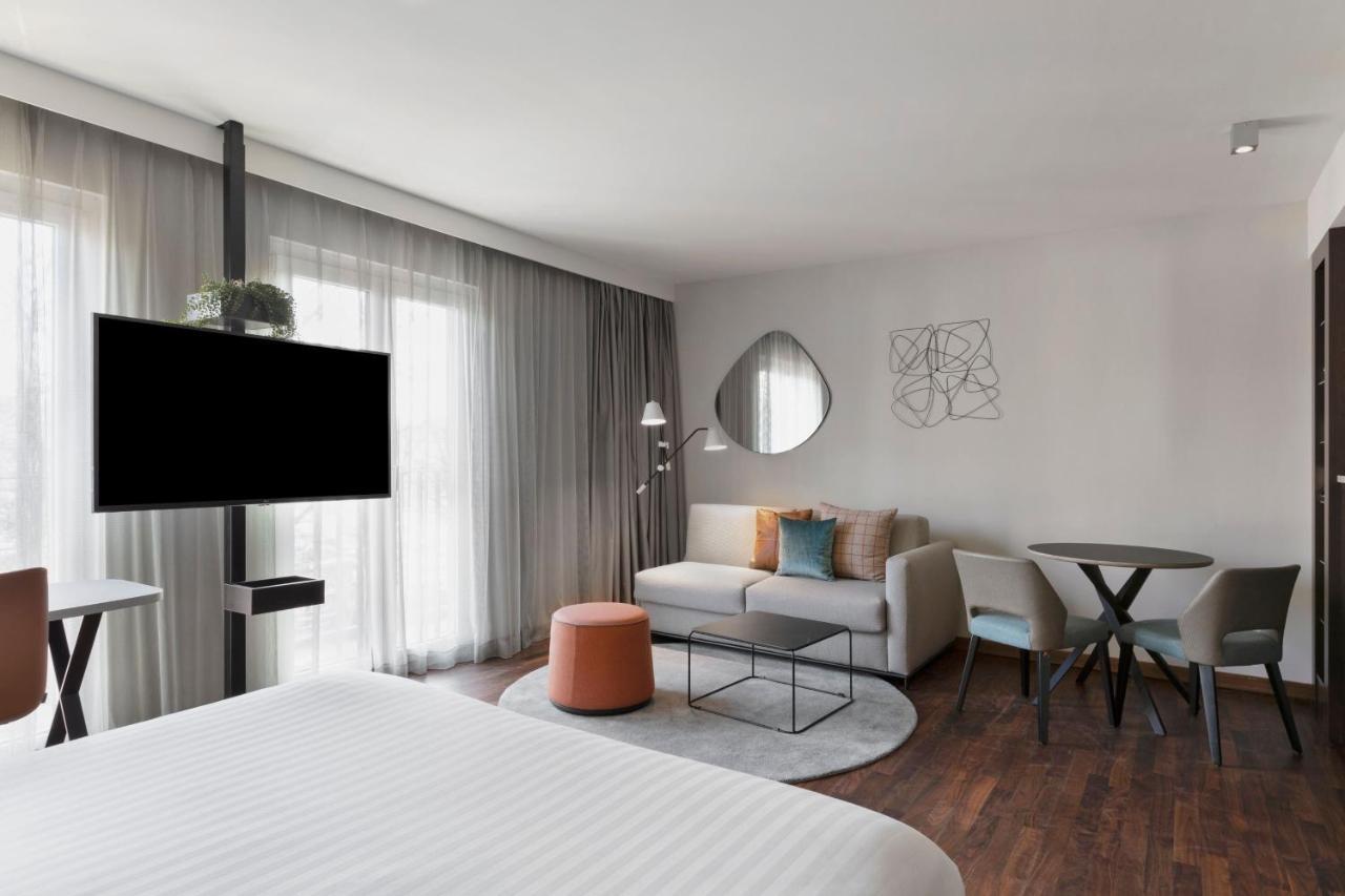 Hotel By Marriott East