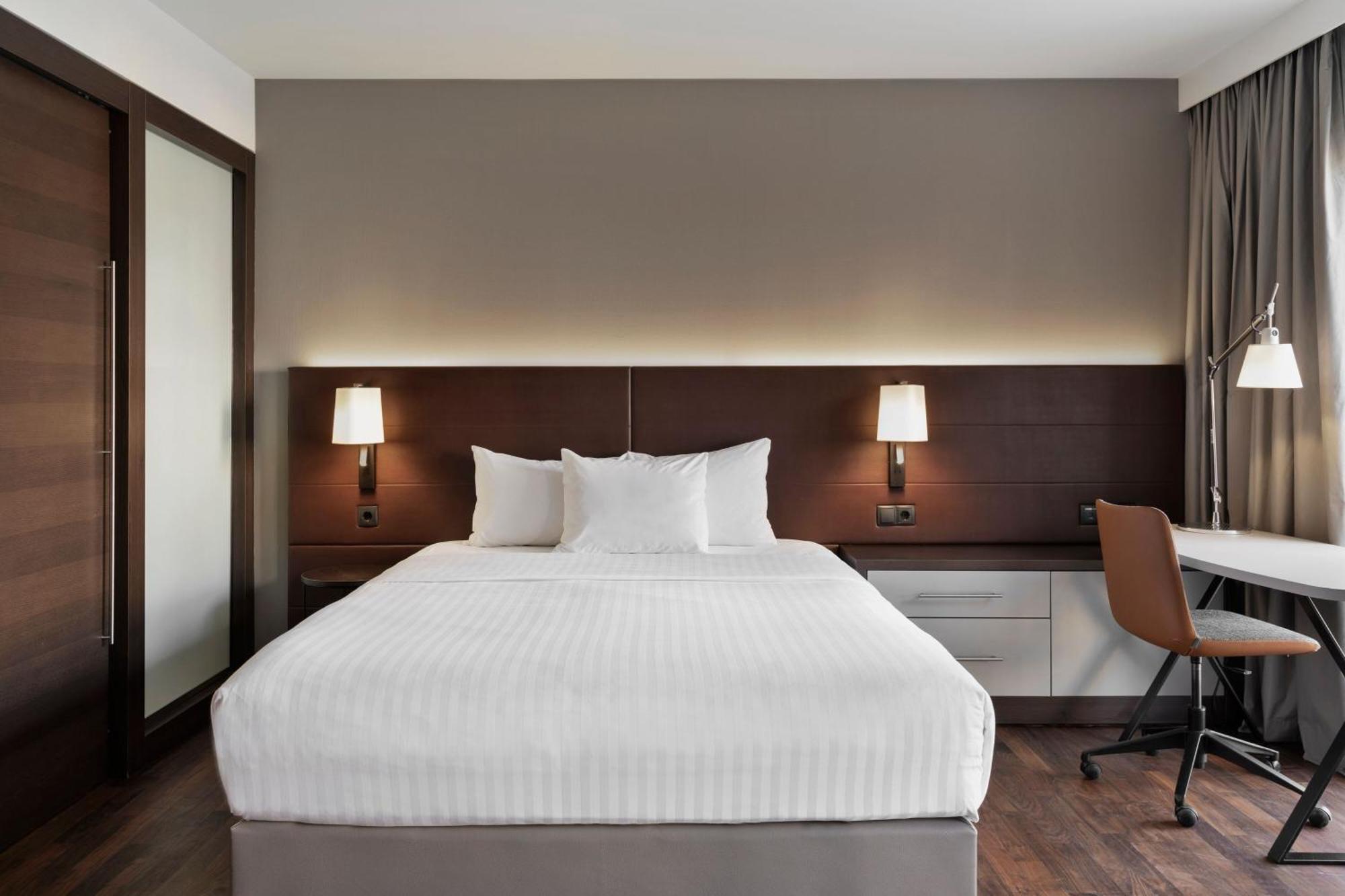By Marriott East 4* München