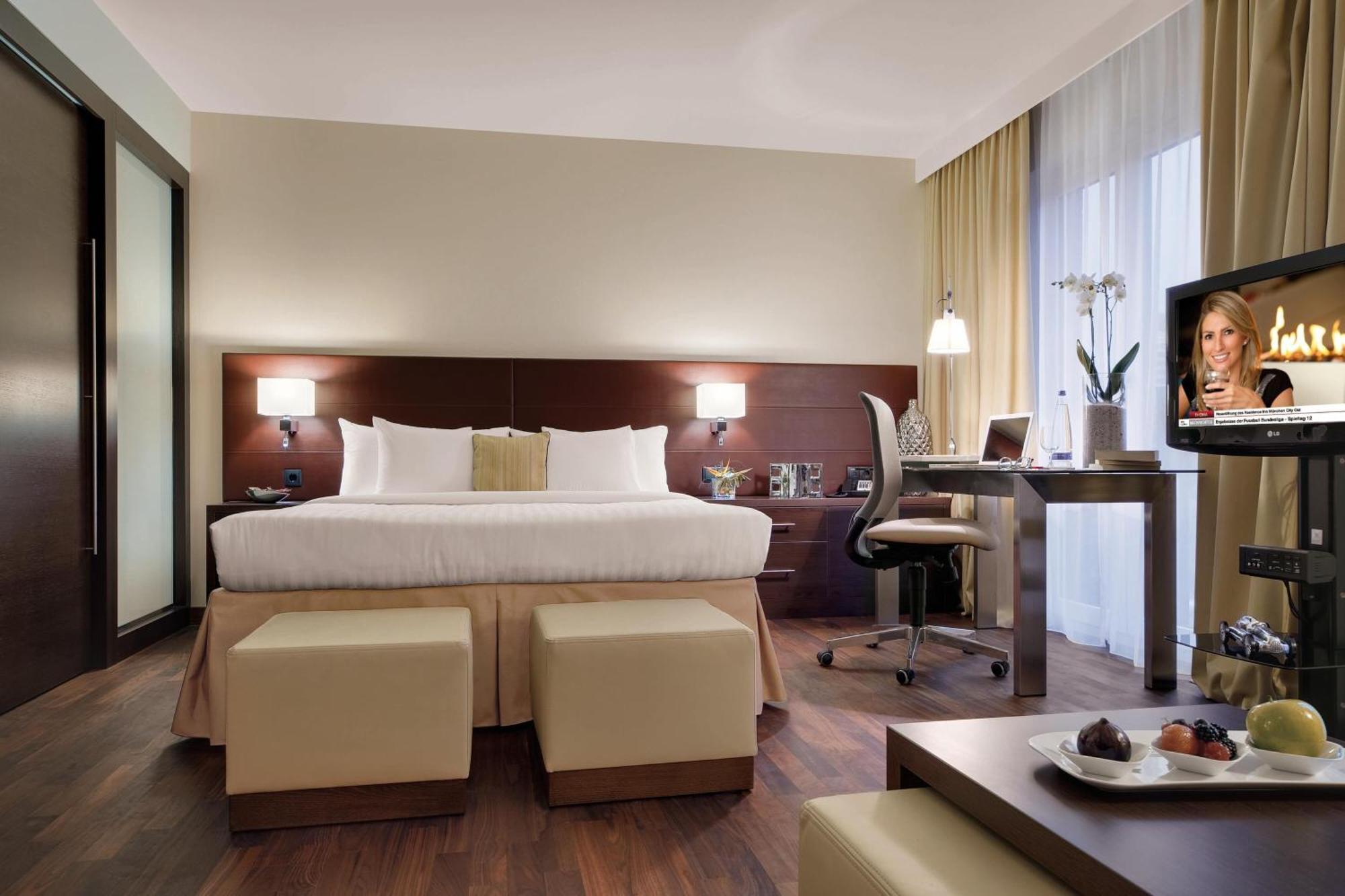 By Marriott East 4*