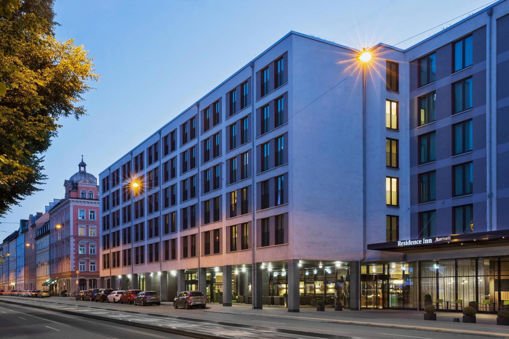 Hotel By Marriott East 4*