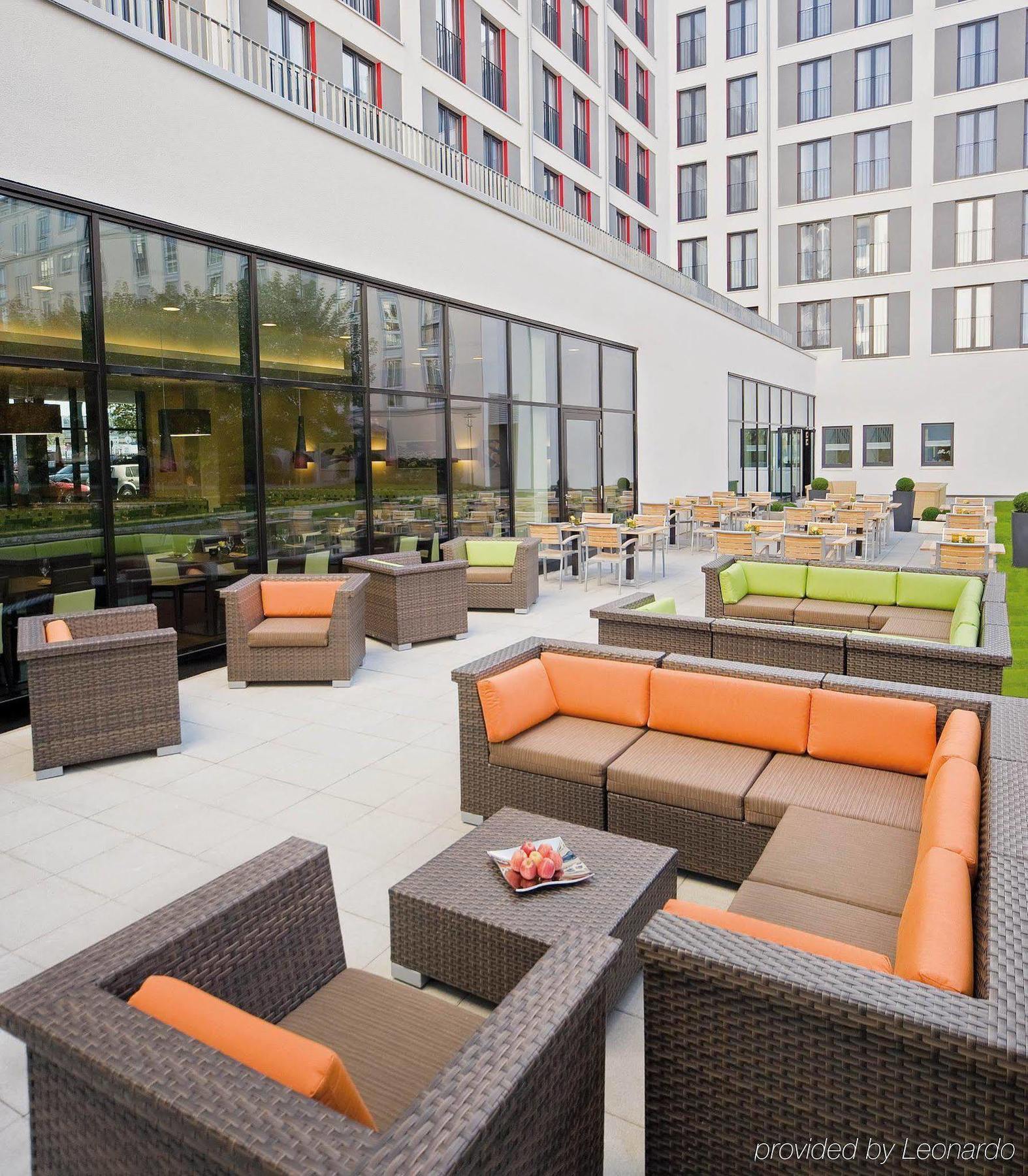 Hotel By Marriott East 4*